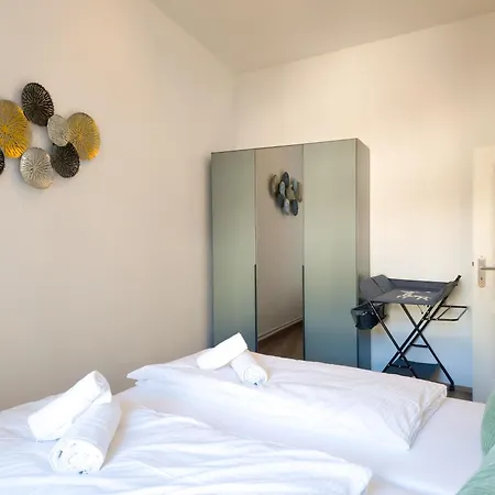 Nähe Dus, 2 Bedrooms, Parking Lägenhet Wuppertal
