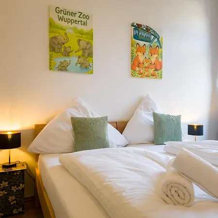 Lägenhet Nähe Dus, 2 Bedrooms, Parking Wuppertal