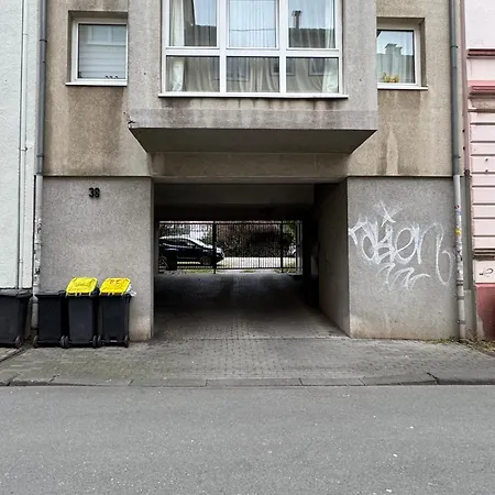 Naehe Dus, 2 Bedrooms, Parking Apartment *