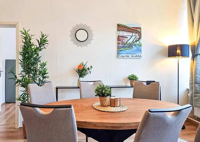 Naehe Dus, 2 Bedrooms, Parking Appartement