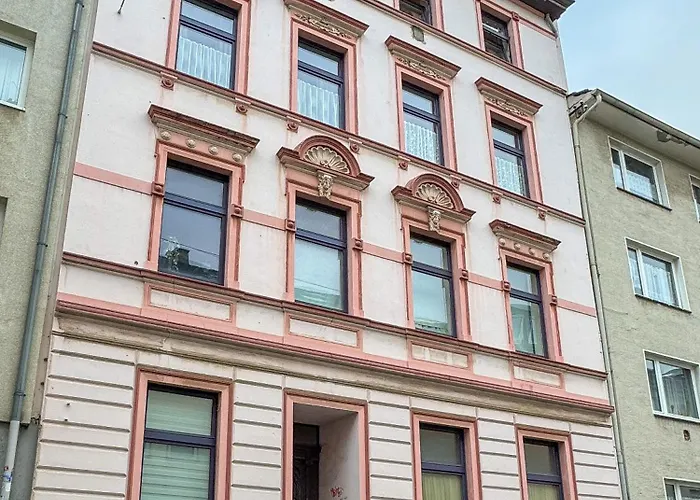 Naehe Dus, 2 Bedrooms, Parking Appartement